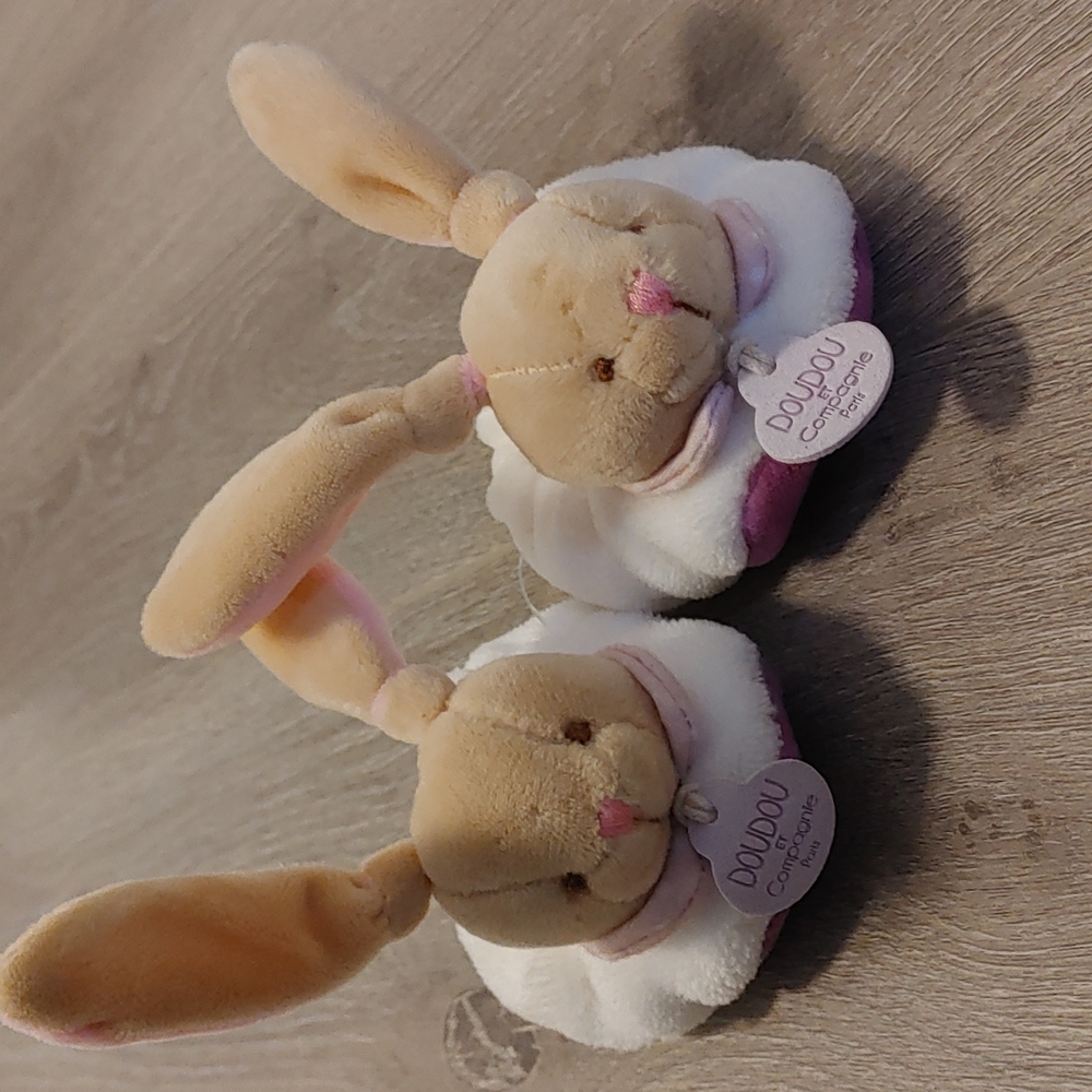 Rabbit Baby Item l 6-12 Months l Slippers  l Easter Bunny Rattle 🐰l 12M